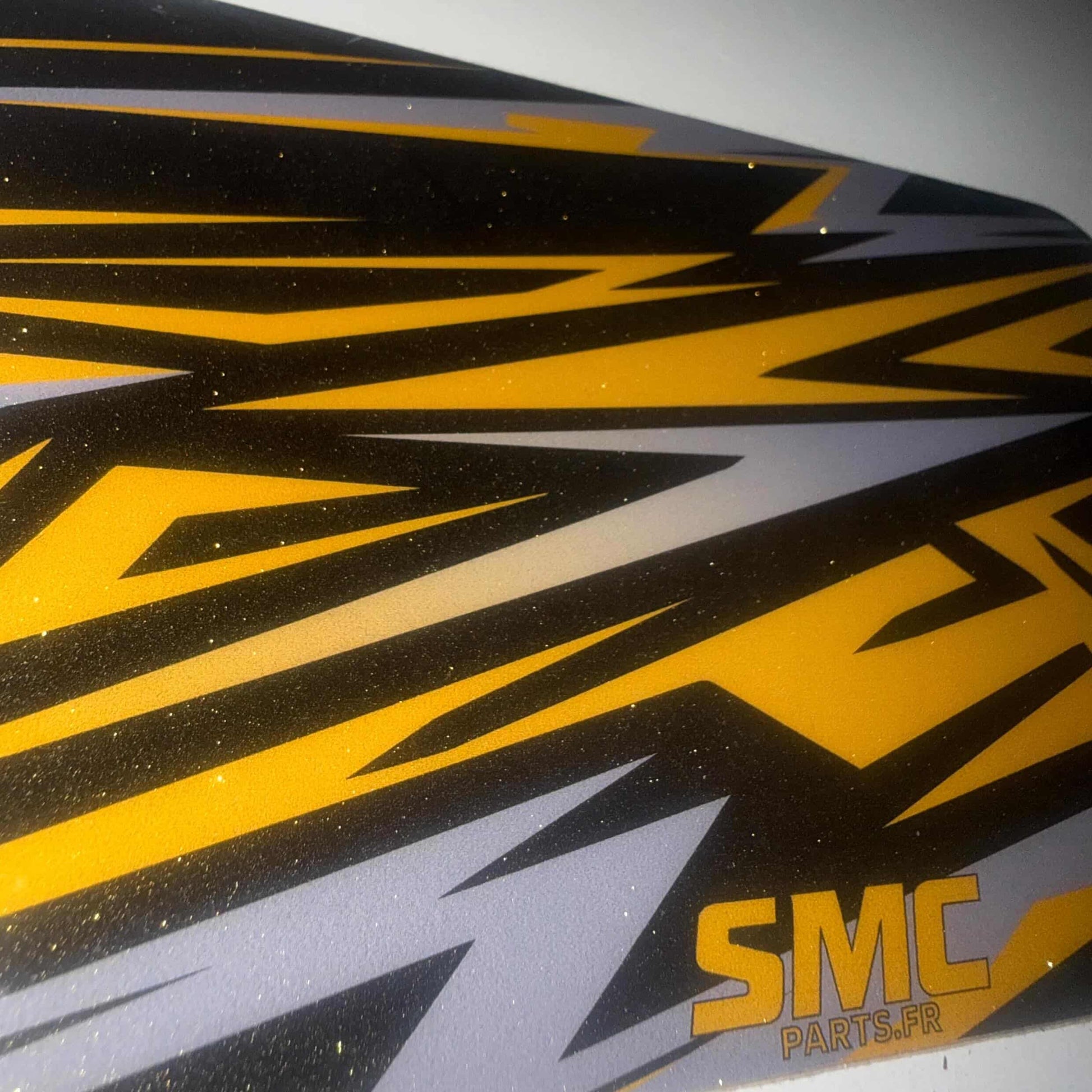 CACHE PLAQUE (BASE CLASSIQUE + FINITION PAILLETÉ GOLD) SMC PARTS